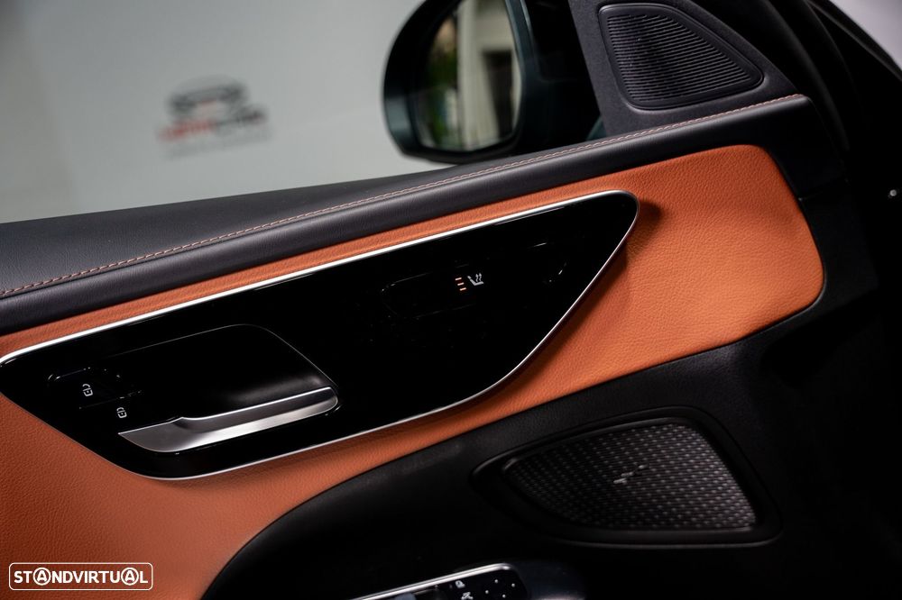 Mercedes-Benz C 300 e AMG Line - 22