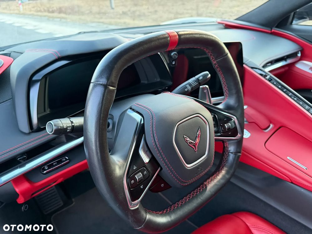 Chevrolet Corvette - 17