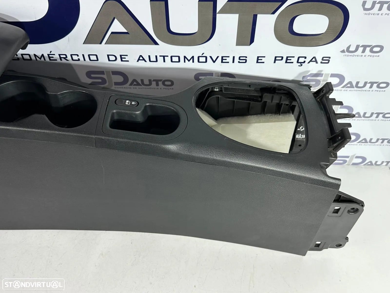 Consola + Apoio Braço - Nissan Qashqai J10 (2013) - 5