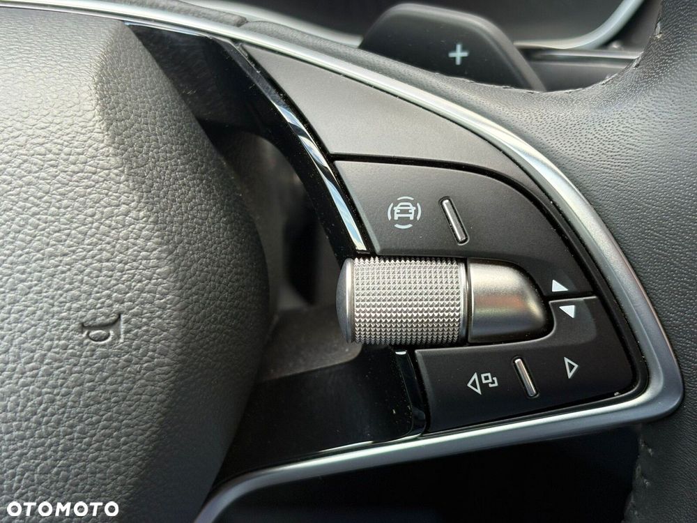 Skoda Octavia 1.5 TSI mHEV Selection DSG - 9