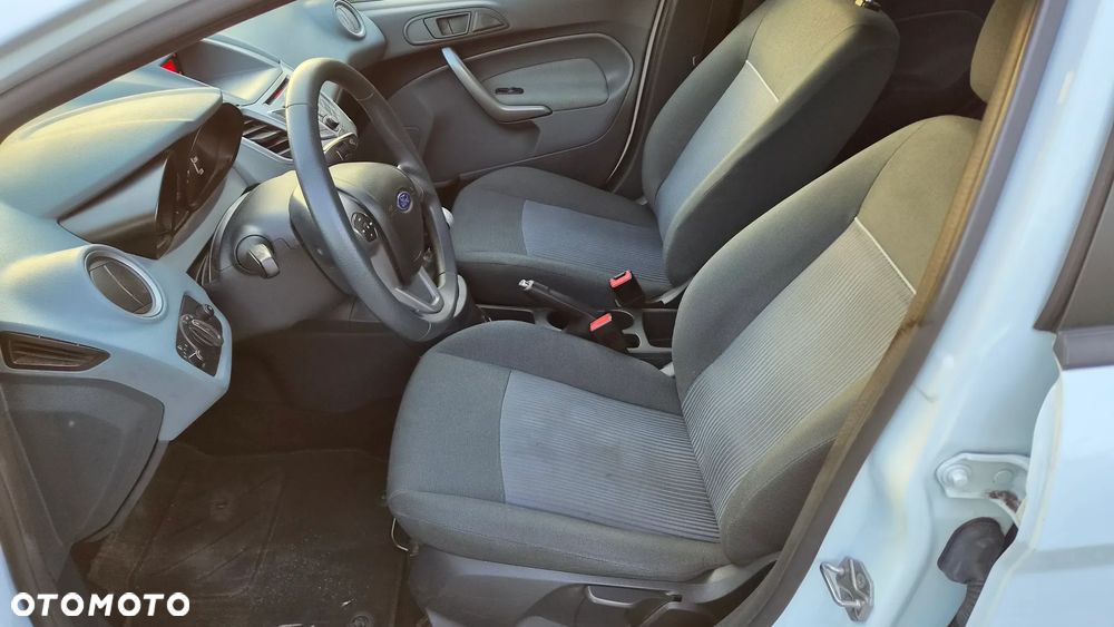 Ford Fiesta 1.25 Celebration - 17