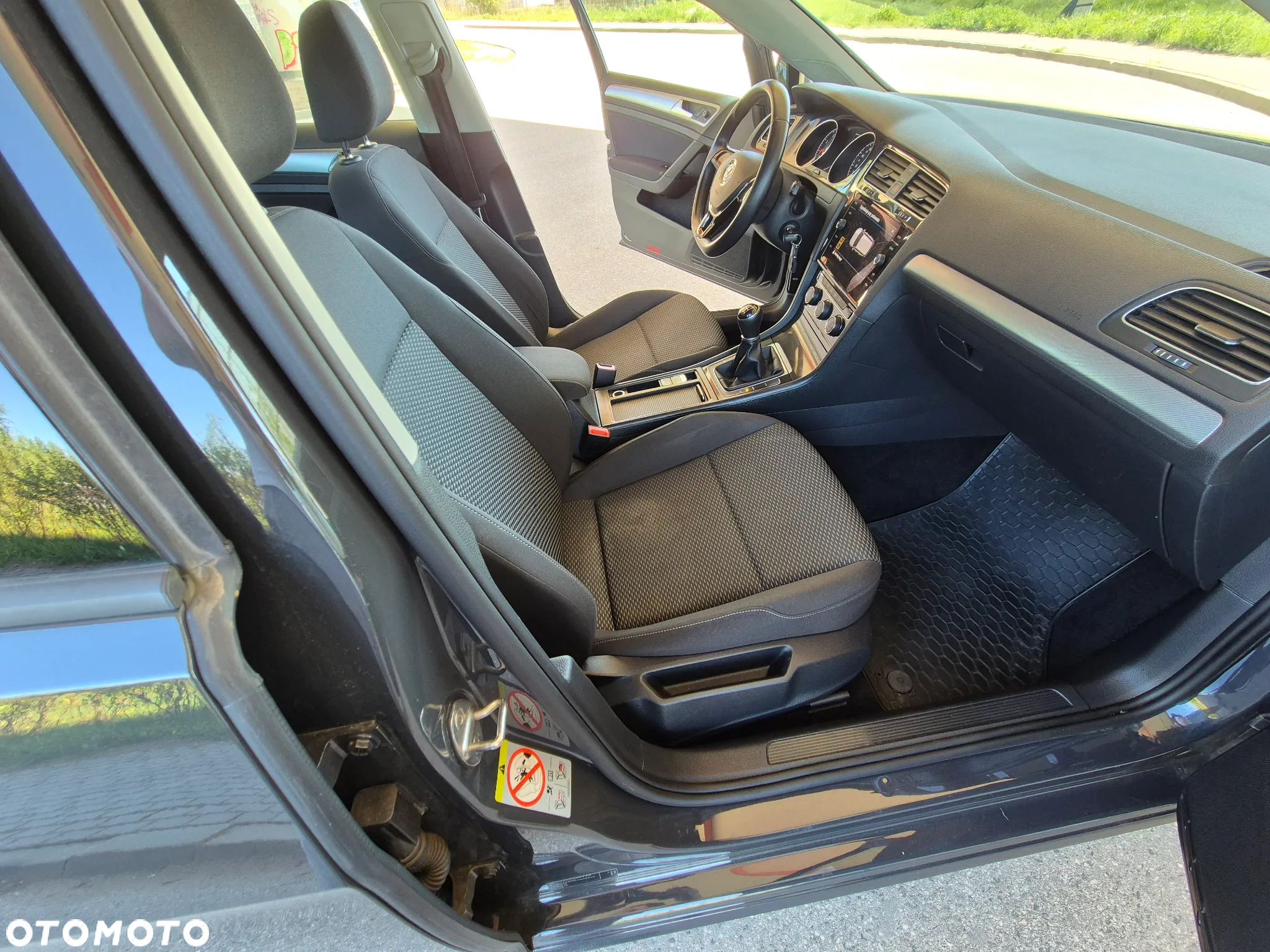 Volkswagen Golf VII 1.0 TSI BMT Trendline - 20
