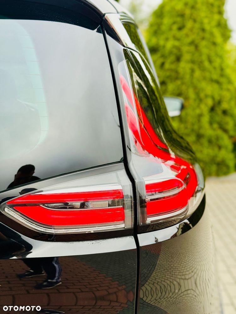 Renault Espace 1.6 dCi Energy Initiale Paris EDC 7os - 26