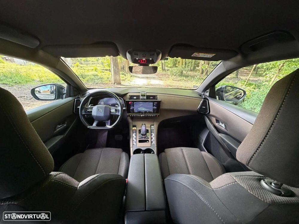 DS DS7 Crossback - 11