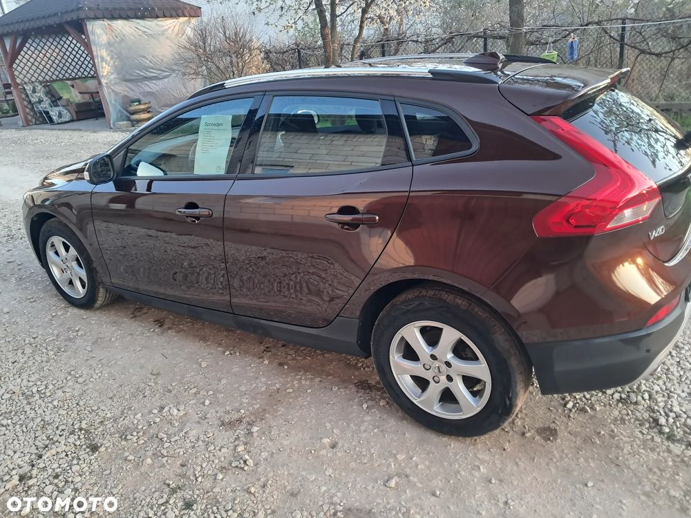 Volvo V40 Cross Country - 5