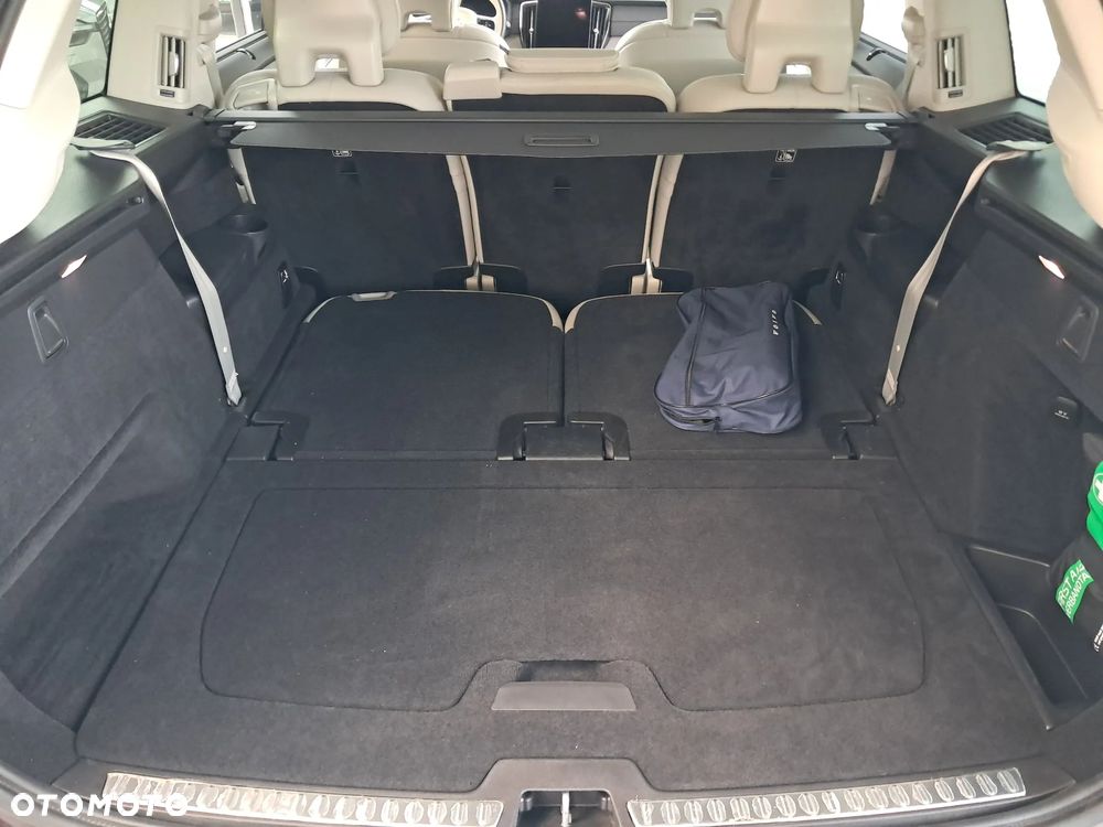 Volvo XC 90 B5 B AWD Ultra Bright 7os - 38