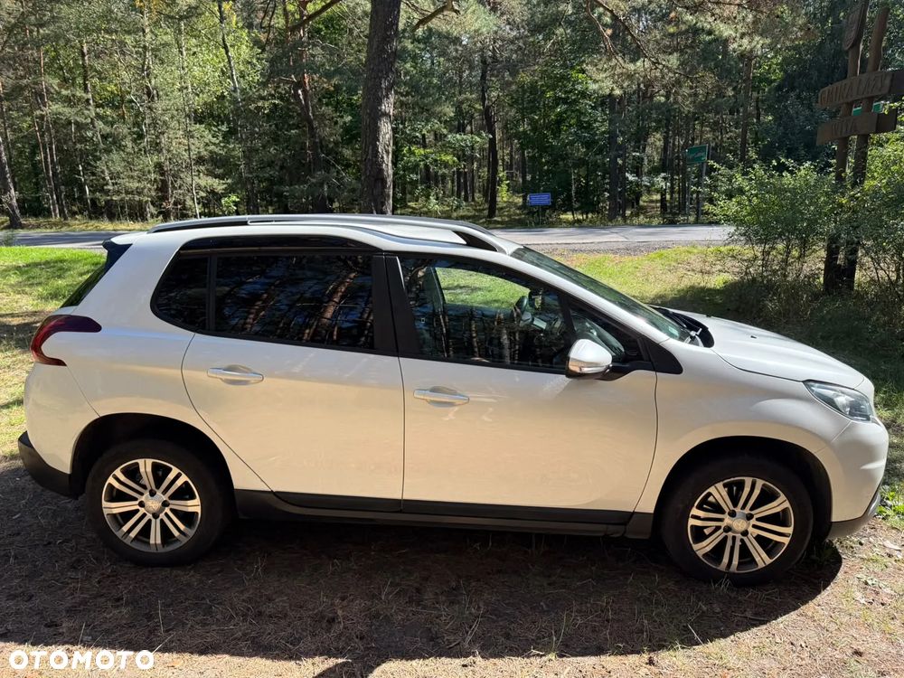 Peugeot 2008 1.2 Pure Tech GPF Active S&S - 4
