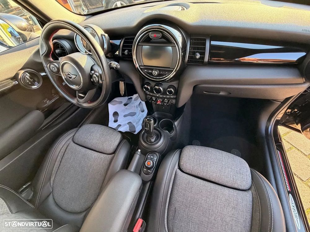 MINI 3 Portas Cooper D Aut. - 5