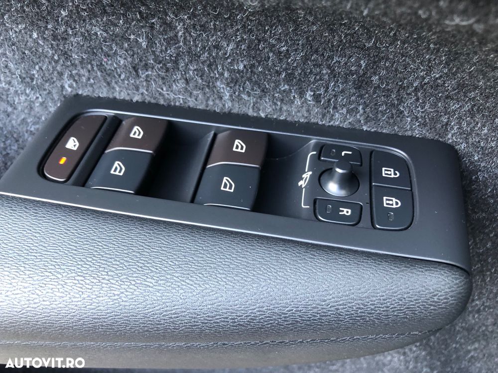 Volvo XC 40 - 21