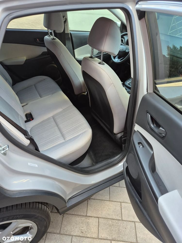 Hyundai Kona - 10