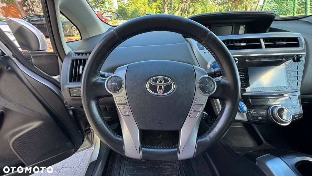 Toyota Prius+ (Hybrid) Executive - 13
