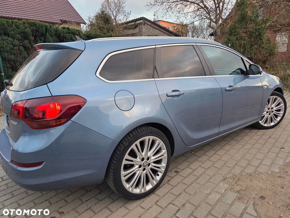 Opel Astra 1.4 Turbo Design Edition - 10