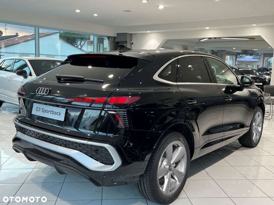 Audi Q3 Sportback 35 TFSI mHEV S-Line S tronic - 3