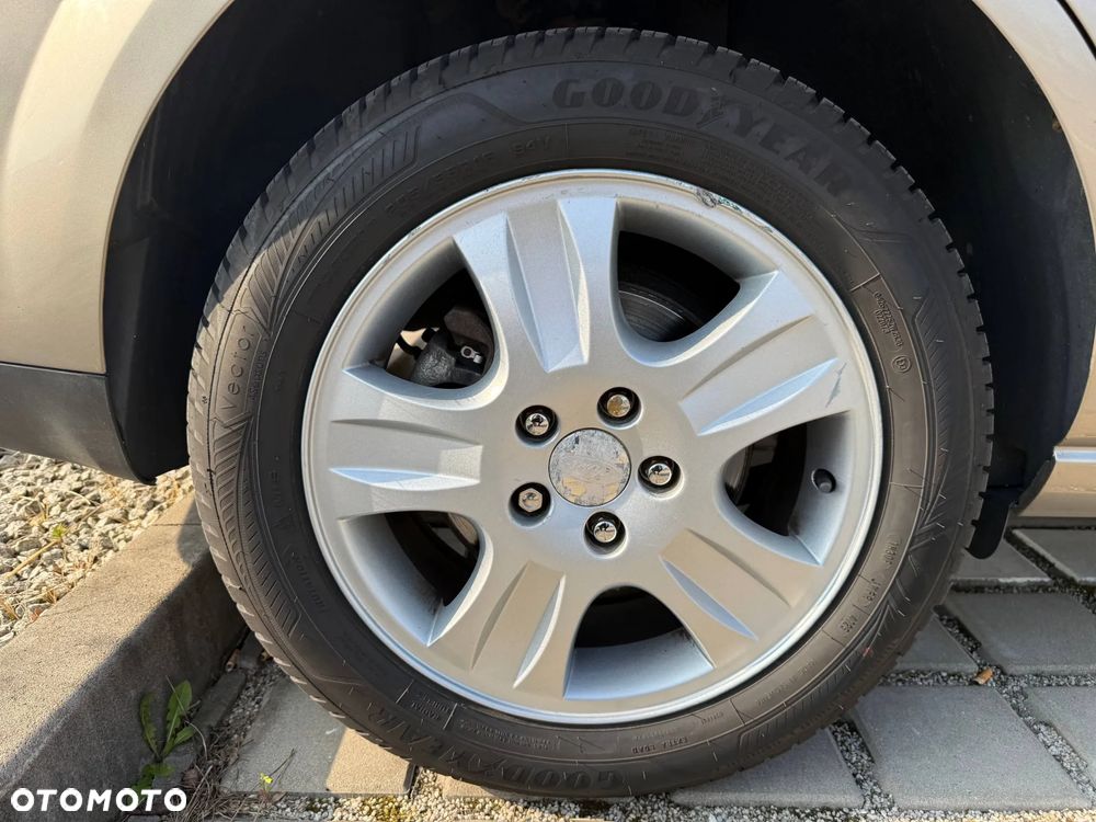 Ford Mondeo 2.0 Ghia - 19