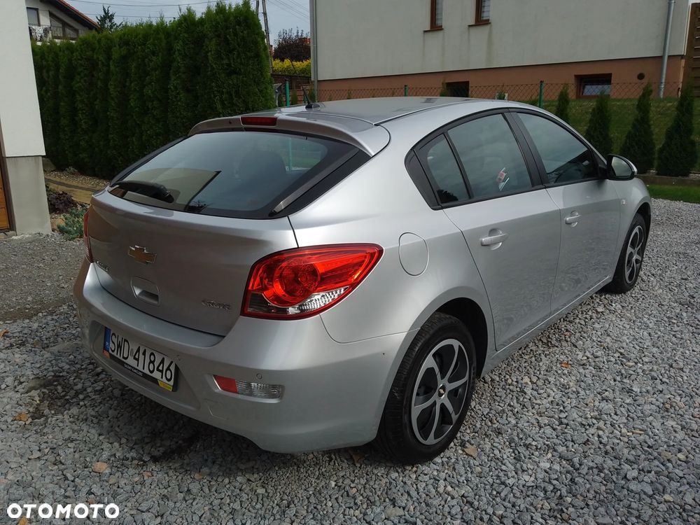 Chevrolet Cruze - 8