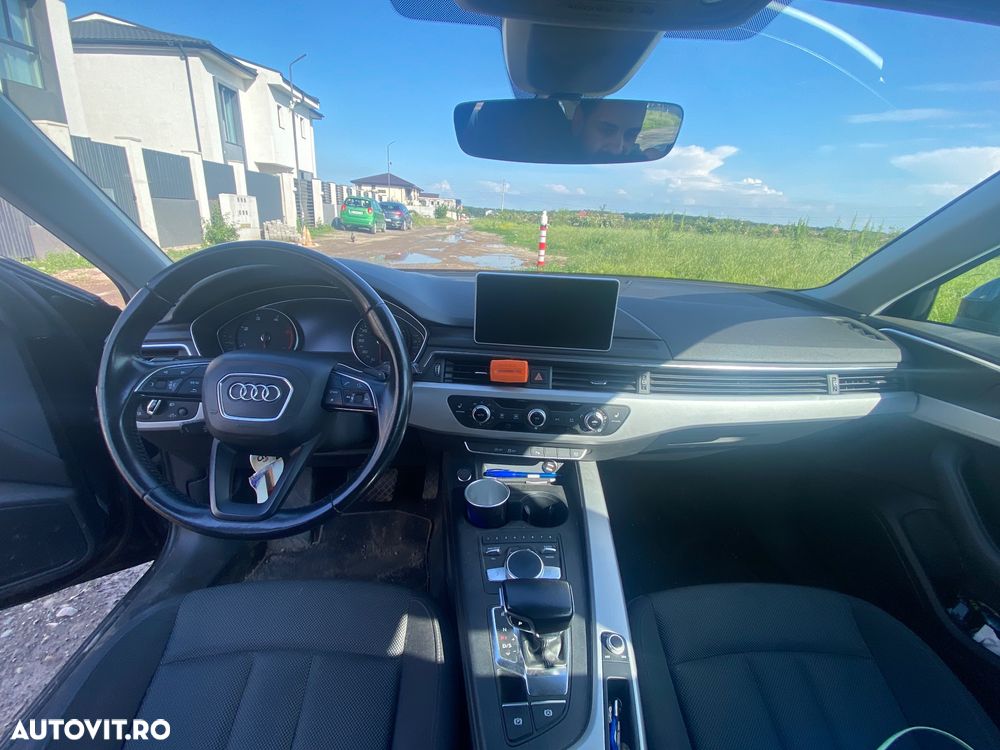 Audi A4 2.0 TDI S tronic Sport - 5