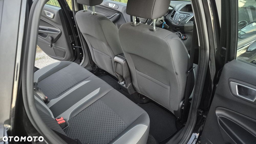 Ford Fiesta 1.25 Titanium EU5 - 10