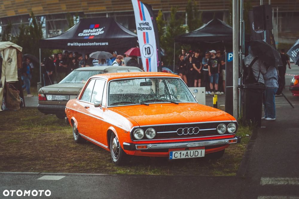 Audi 100 - 4