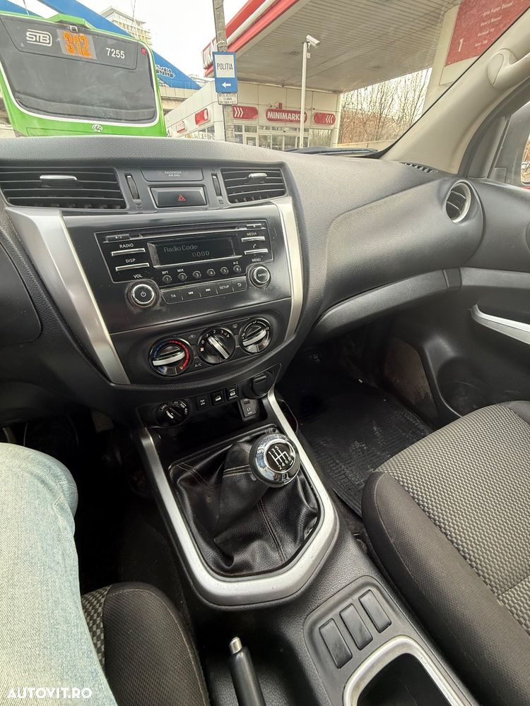 Nissan Navara Double Cab Visia - 13