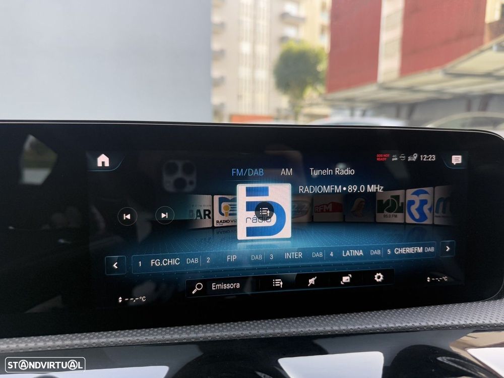 Mercedes-Benz CLA 250 e Shooting Brake AMG Line - 39