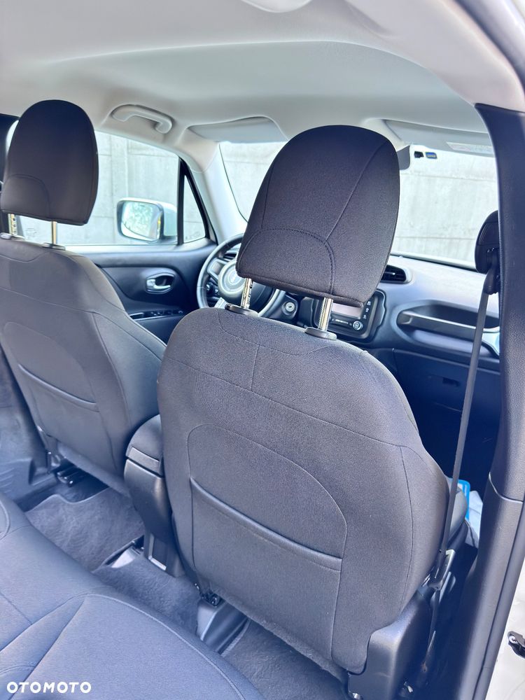 Jeep Renegade - 13