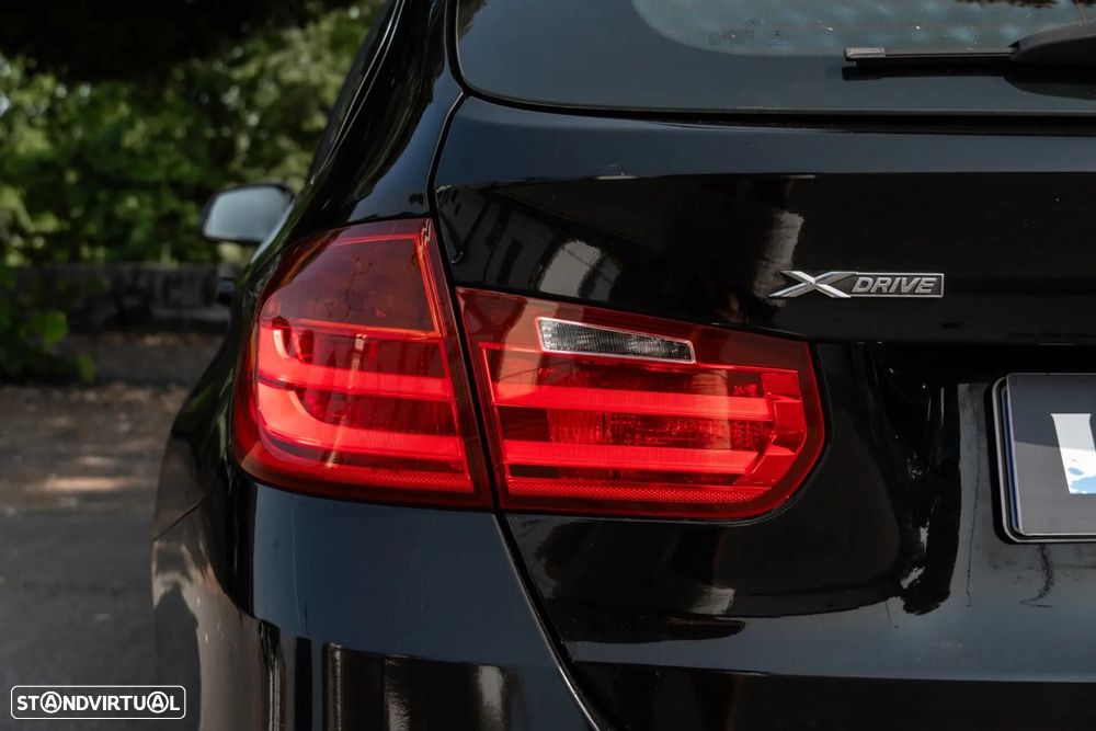 BMW 320 d xDrive Line Luxury - 35