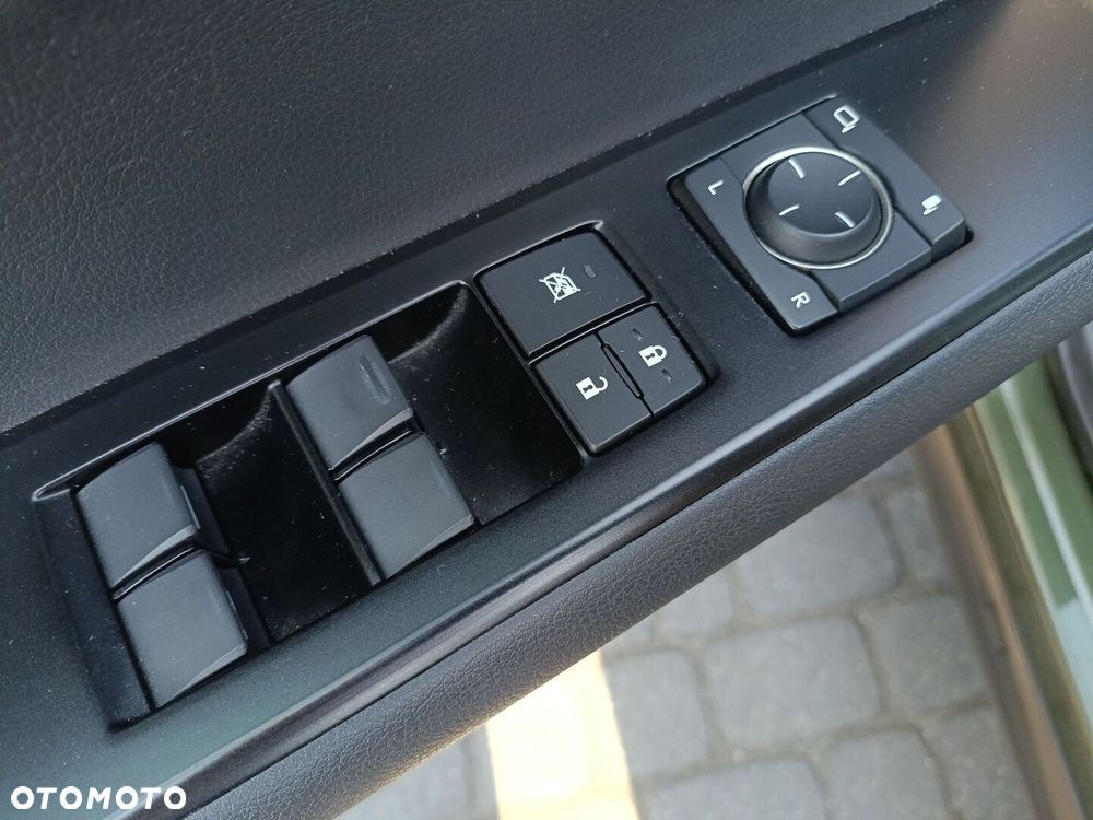 Lexus UX - 17