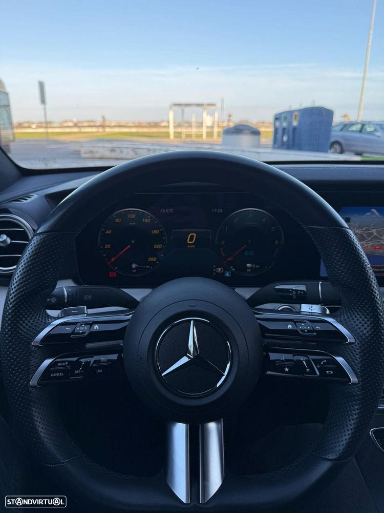 Mercedes-Benz E 300 de 4Matic 9G-TRONIC AMG Line - 22