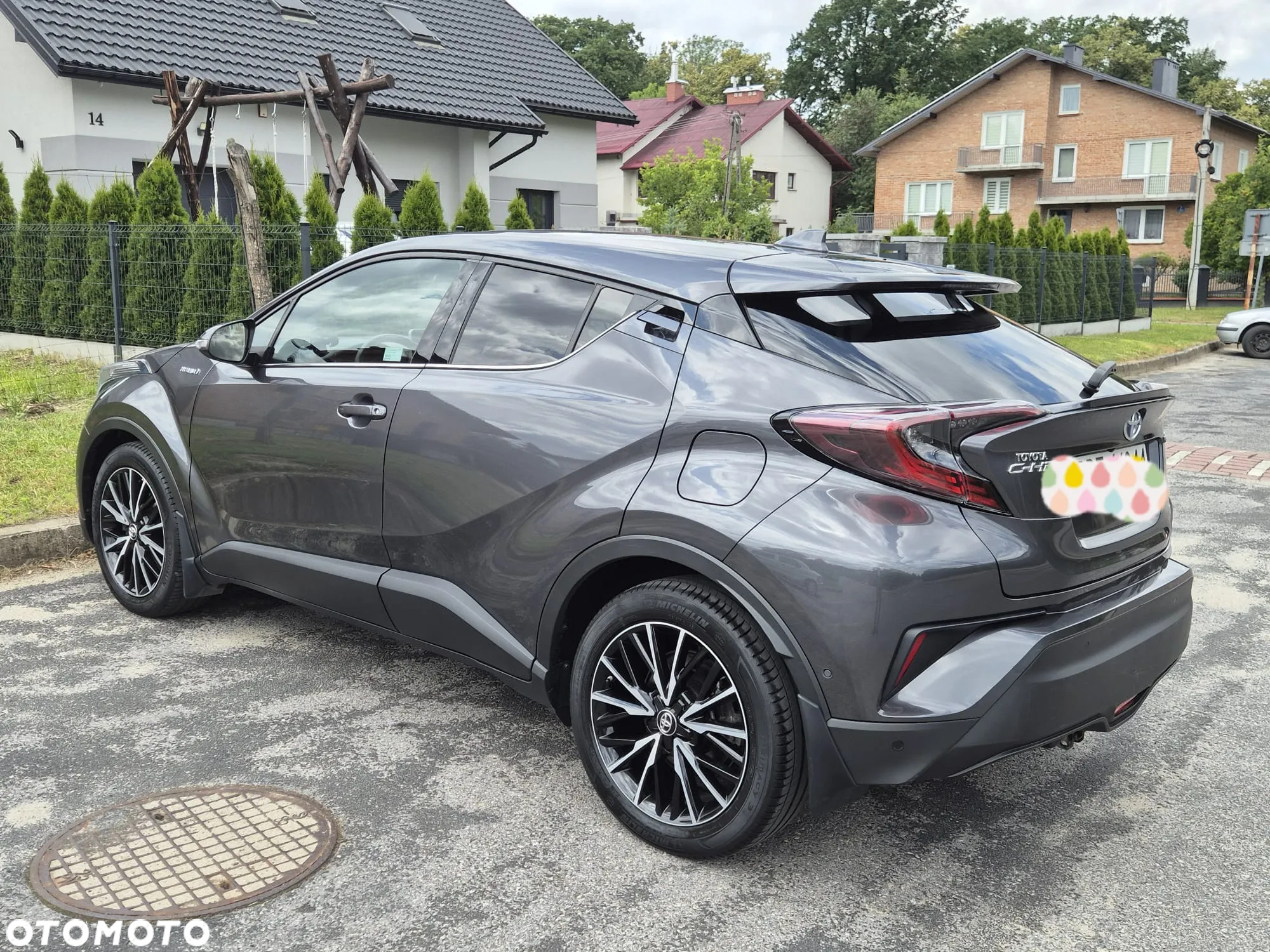 Toyota C-HR 1.8 Hybrid Prestige - 2