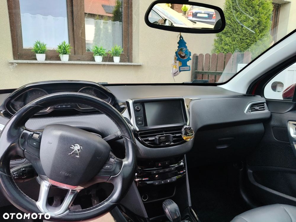 Peugeot 2008 - 11