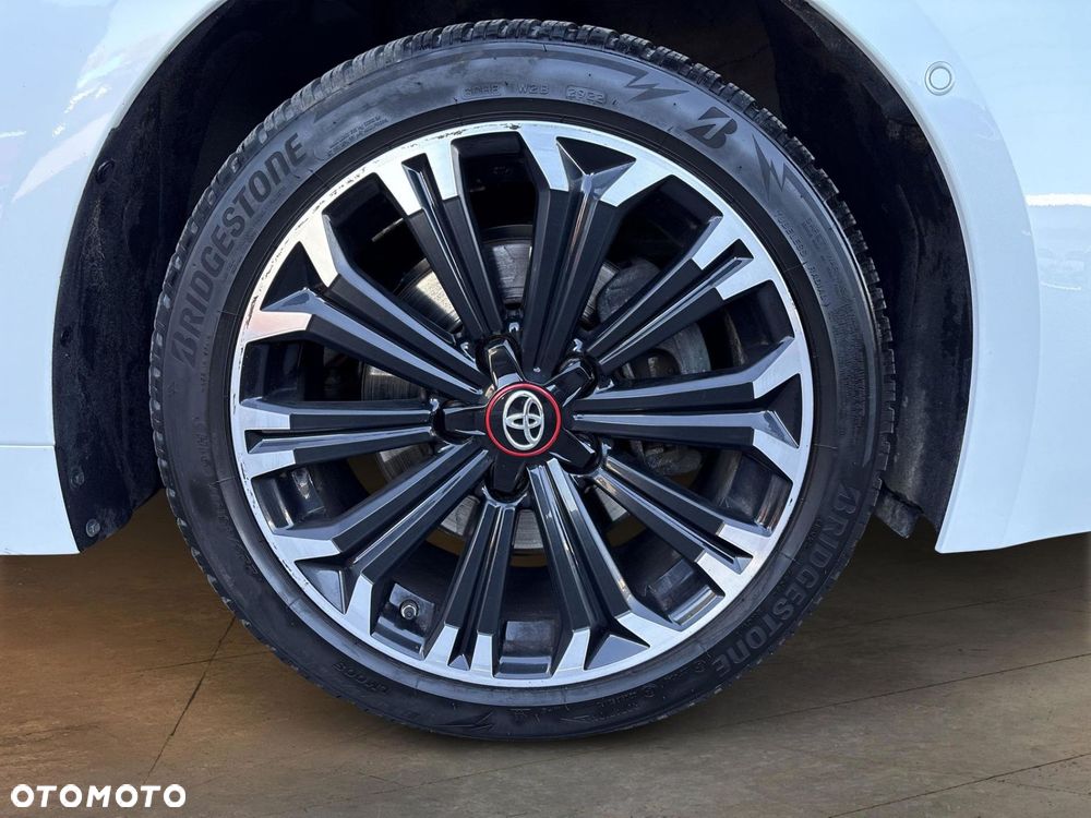 Toyota Corolla 2.0 Hybrid GR Sport - 18