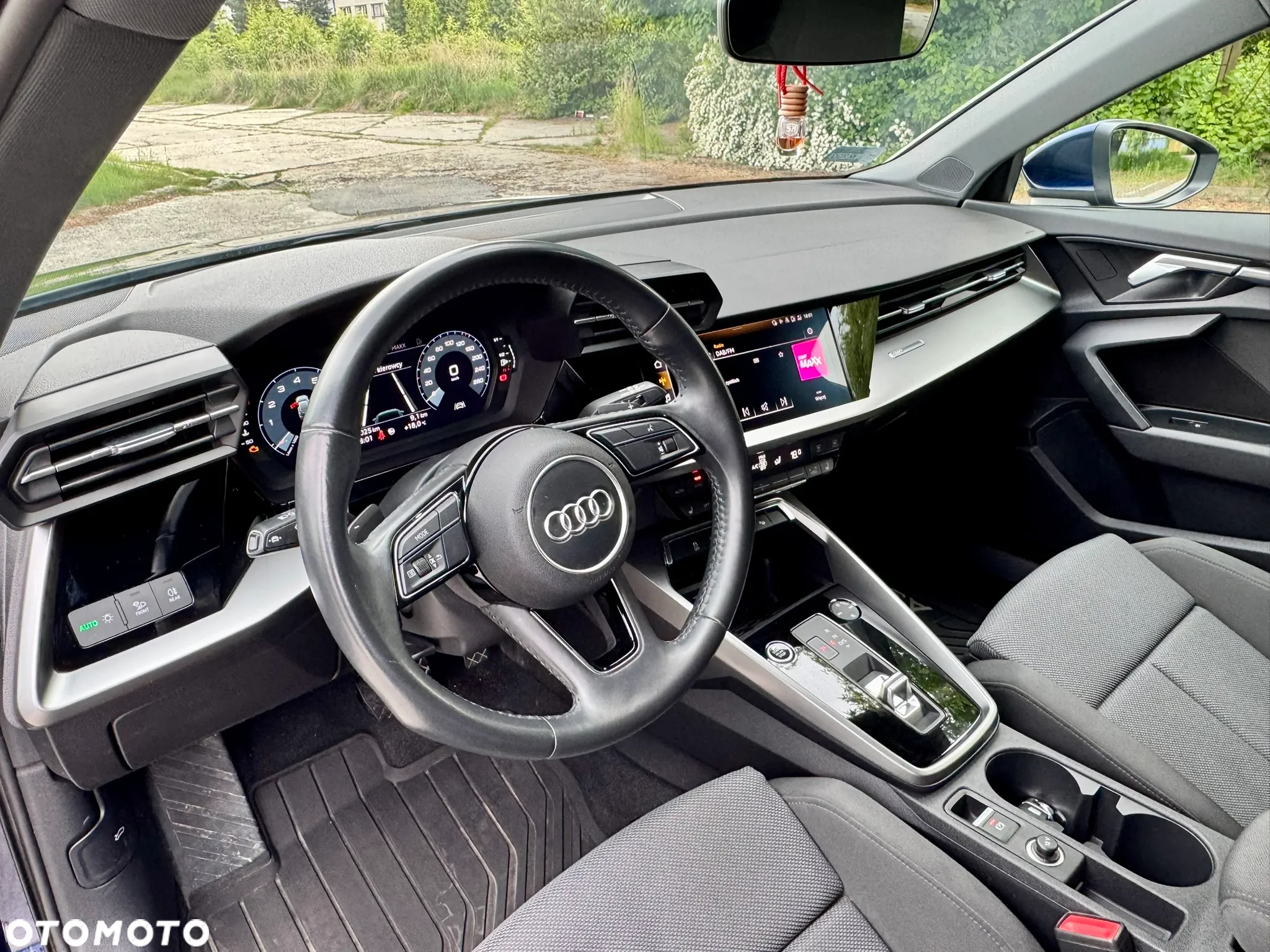 Audi A3 35 TFSI S tronic - 11