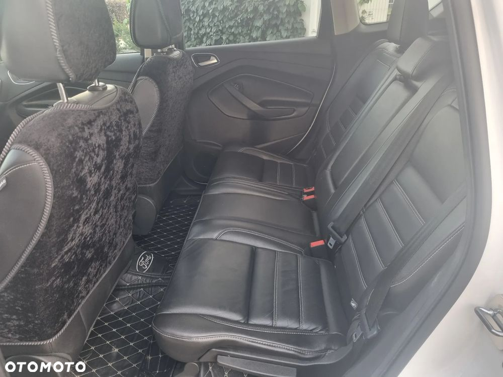 Ford Escape 2.0 EcoBoost AWD Titanium - 14
