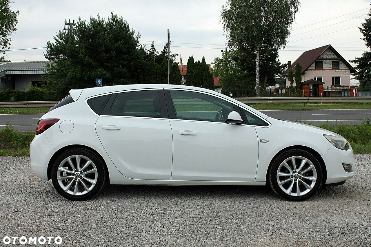 Opel Astra IV 1.4 T Cosmo S&S - 20