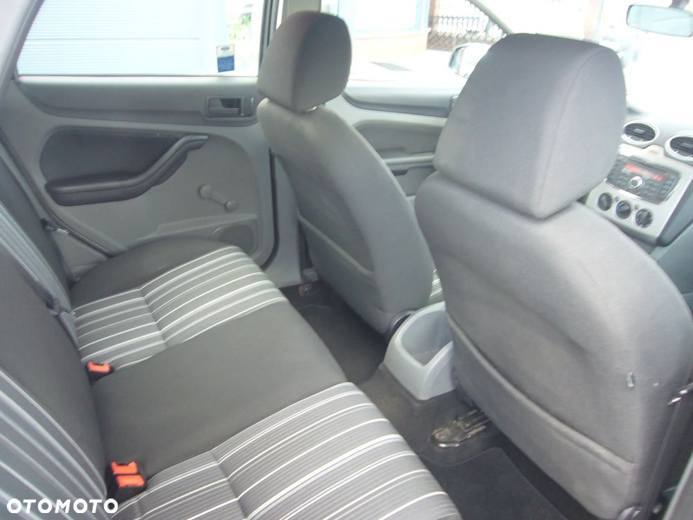 Ford Focus 1.6 Amber X EU5 - 16