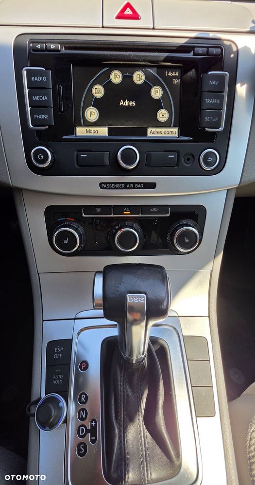 Volkswagen Passat 2.0 TDI Comfortline DSG - 14