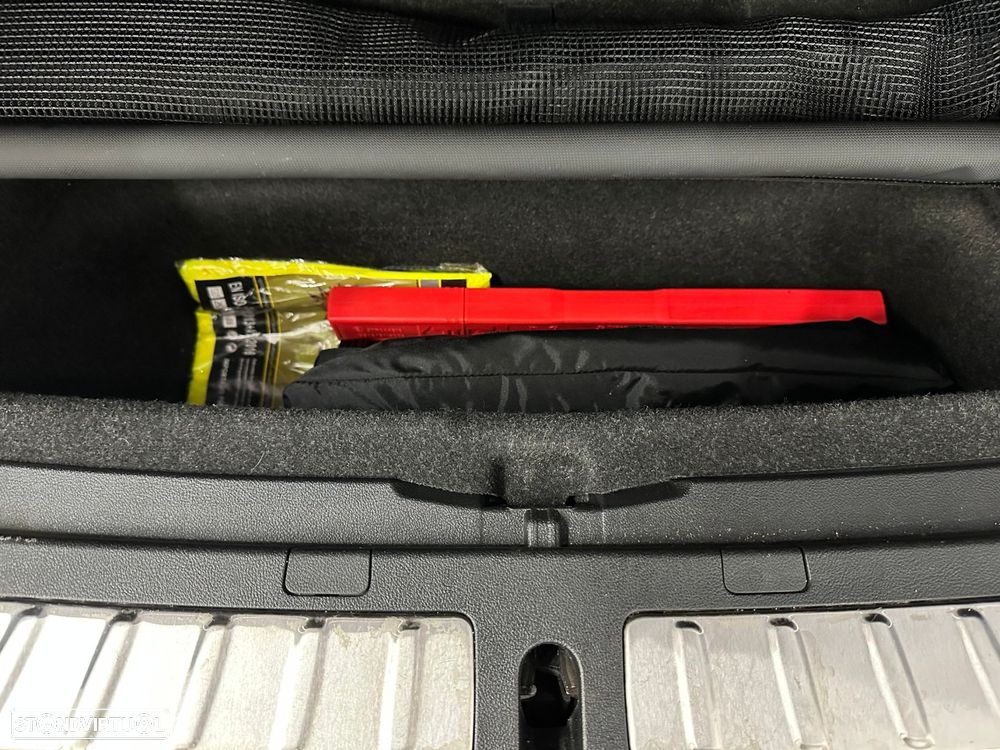 BMW iX3 M Sport Impressive - 12