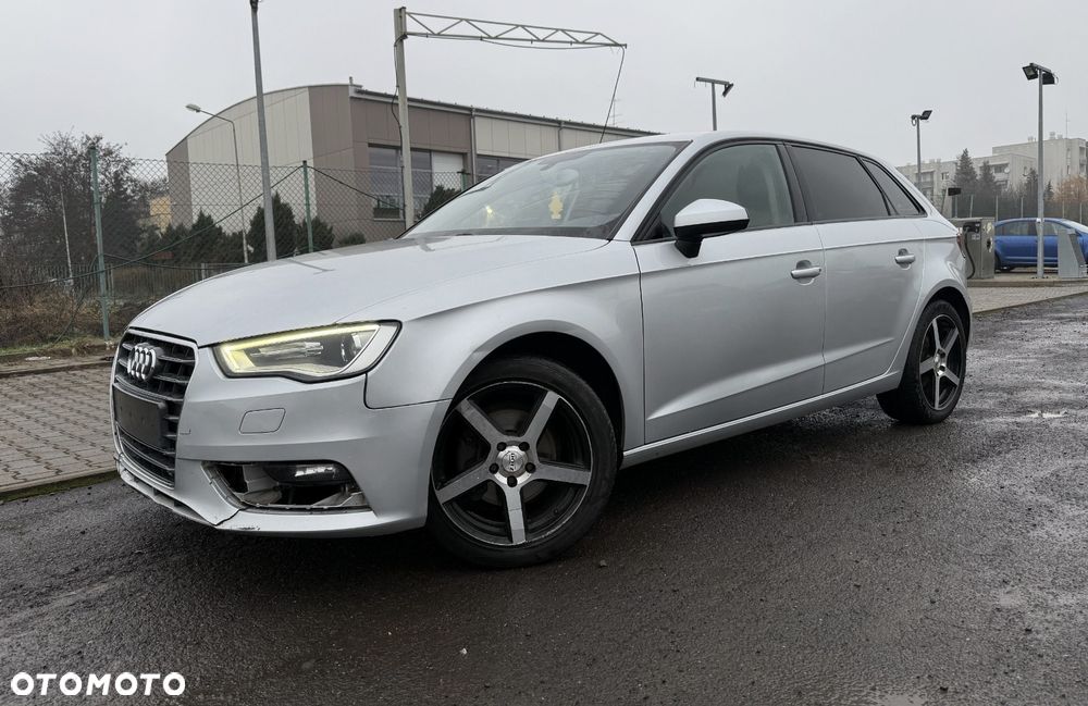 Audi A3 Sportback 1.4 TFSI Attraction - 2