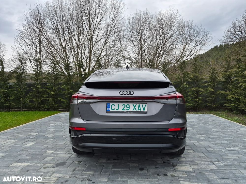 Audi Q4 e-tron - 7