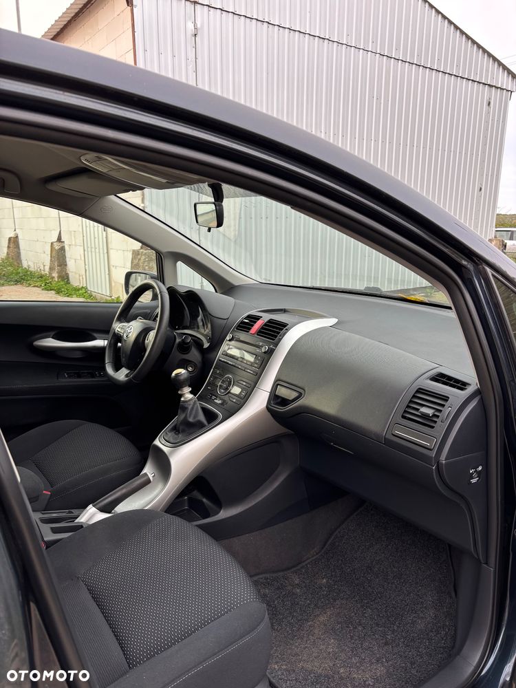 Toyota Auris - 7