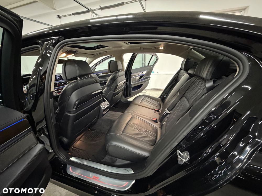 BMW Seria 7 740Li - 19