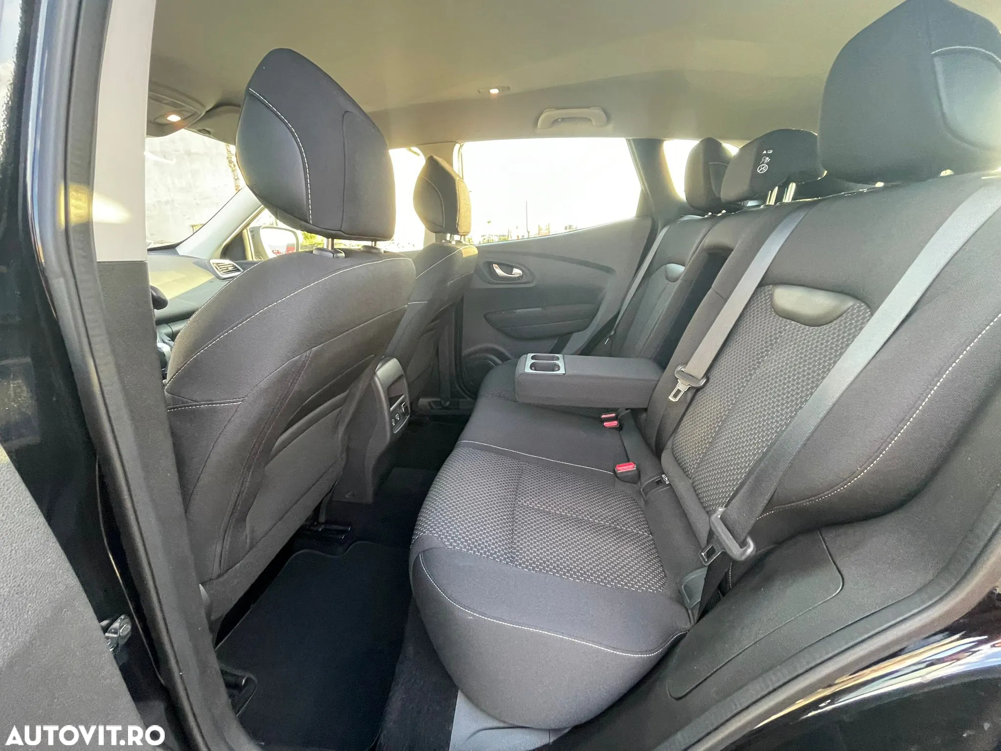 Renault Kadjar BLUE dCi 115 EDC ZEN - 24