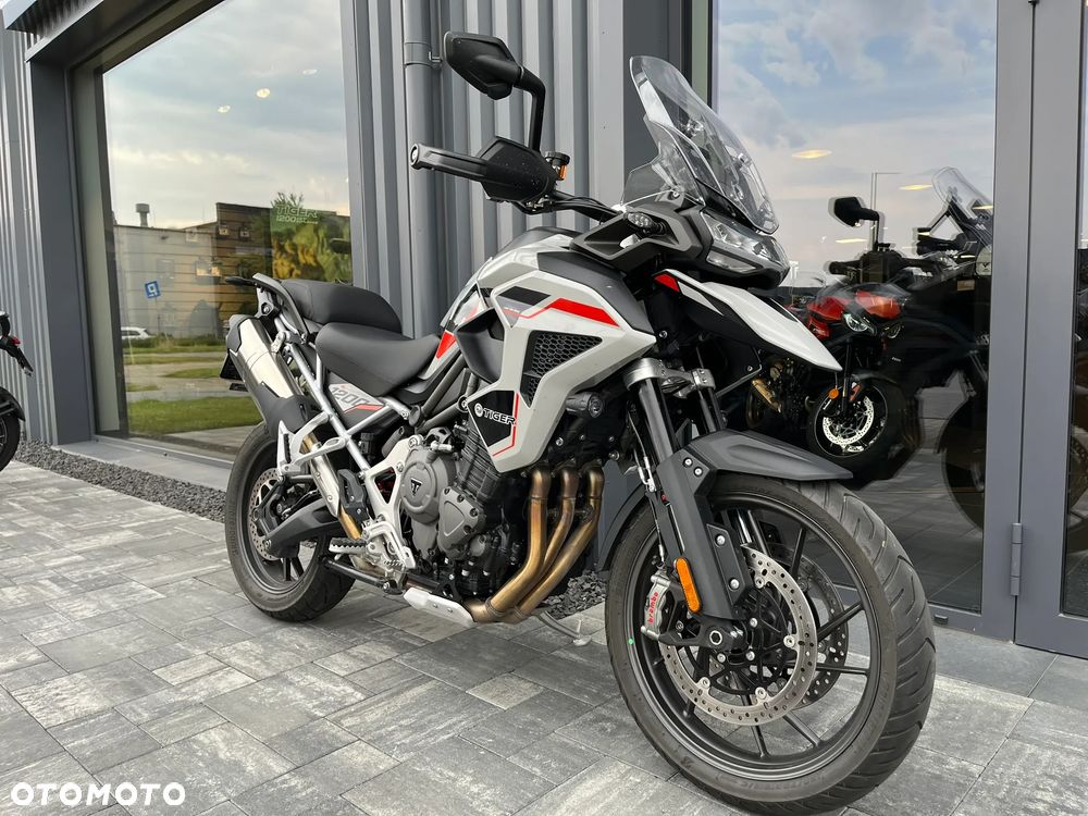 Triumph Tiger - 2