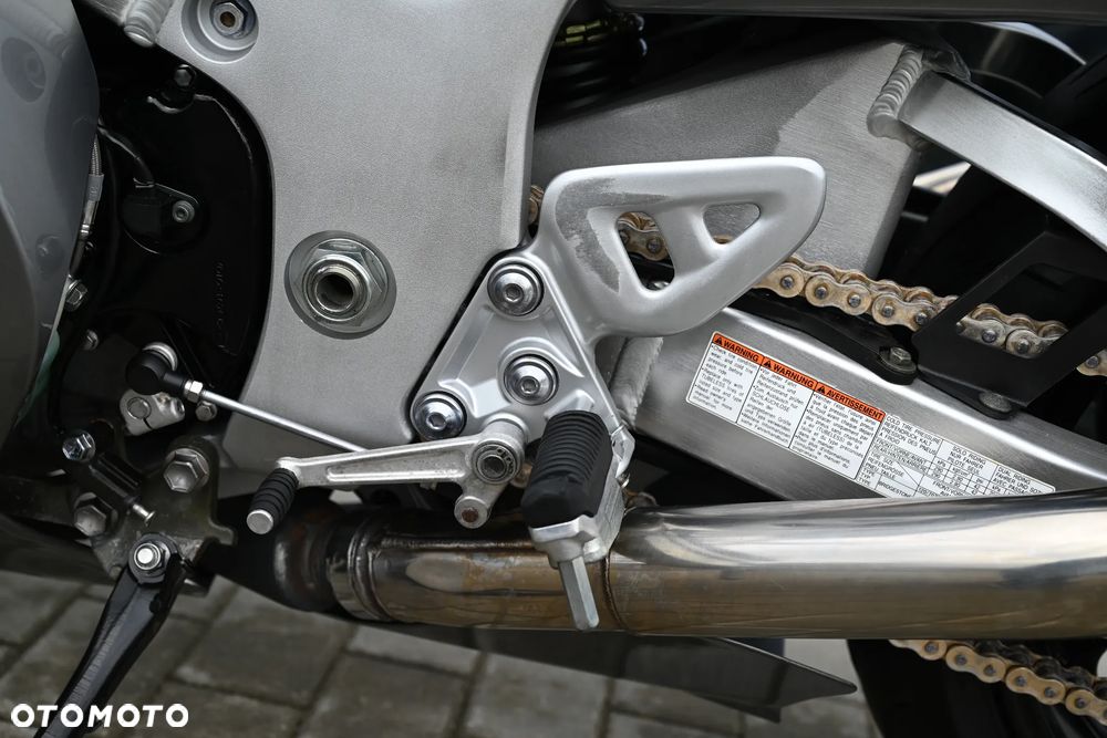 Suzuki GSX-R - 33