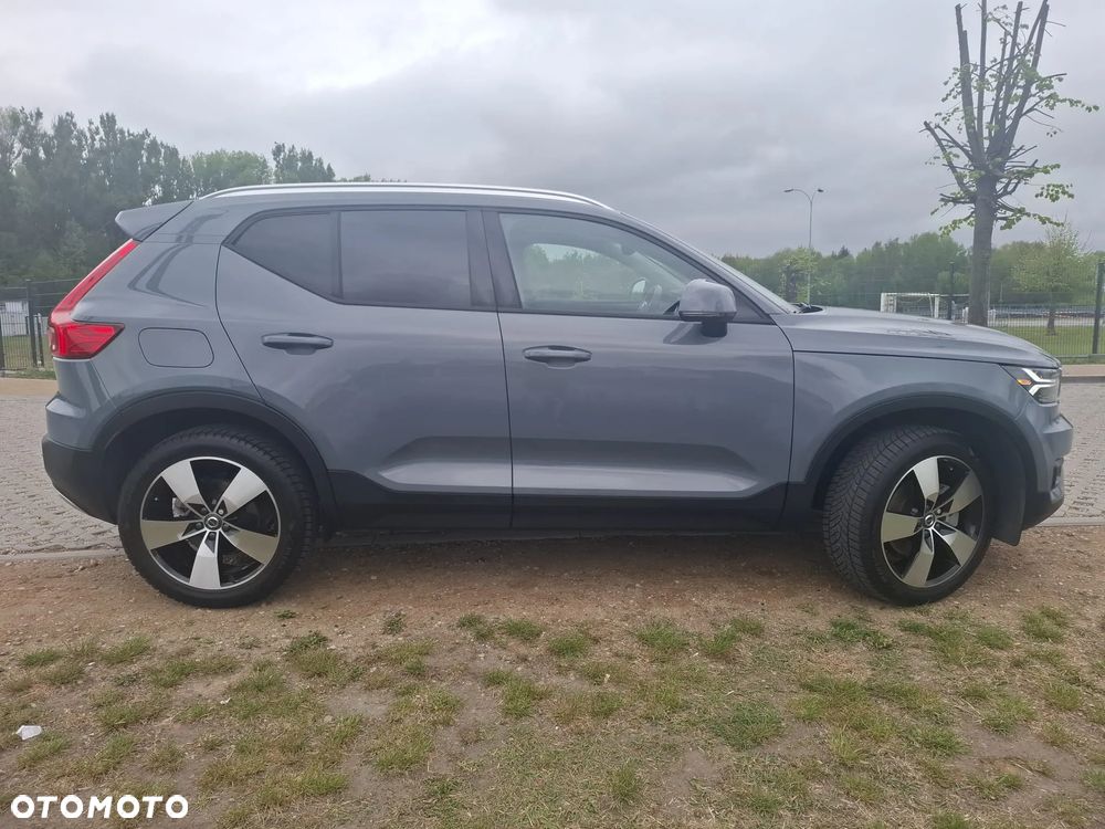 Volvo XC 40 T5 AWD Geartronic Momentum Pro - 8