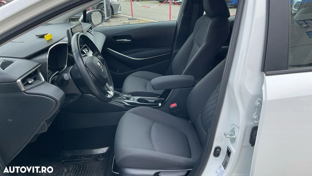 Toyota Corolla 1.8 HSD Business - 15