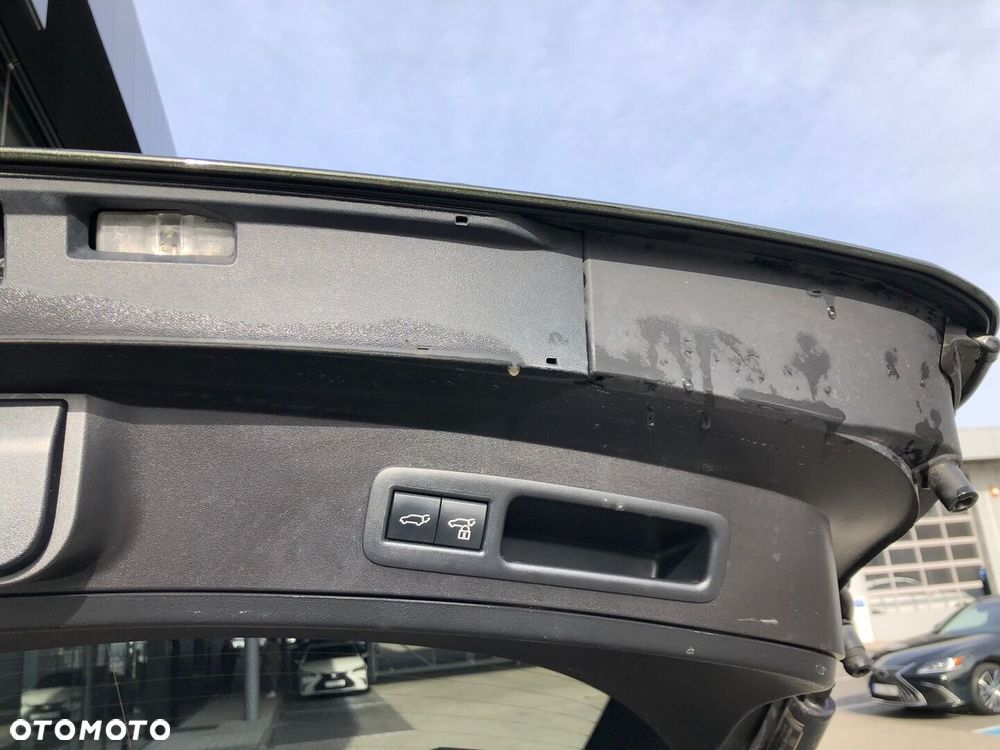 Lexus UX 250h GPF F Sport Design 2WD - 38