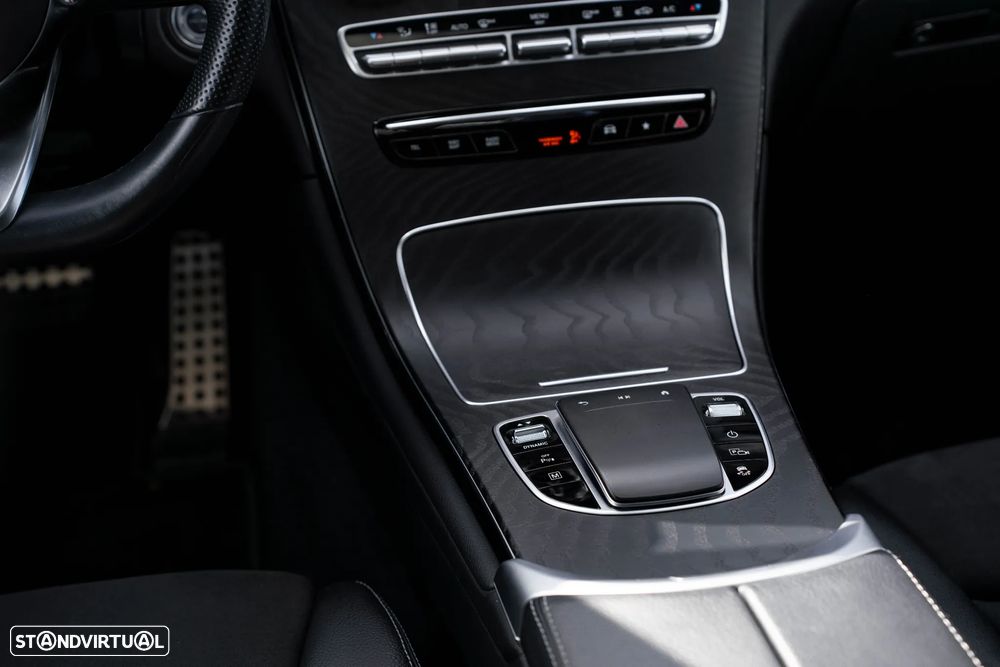 Mercedes-Benz GLC 300 de Coupe 4Matic - 31