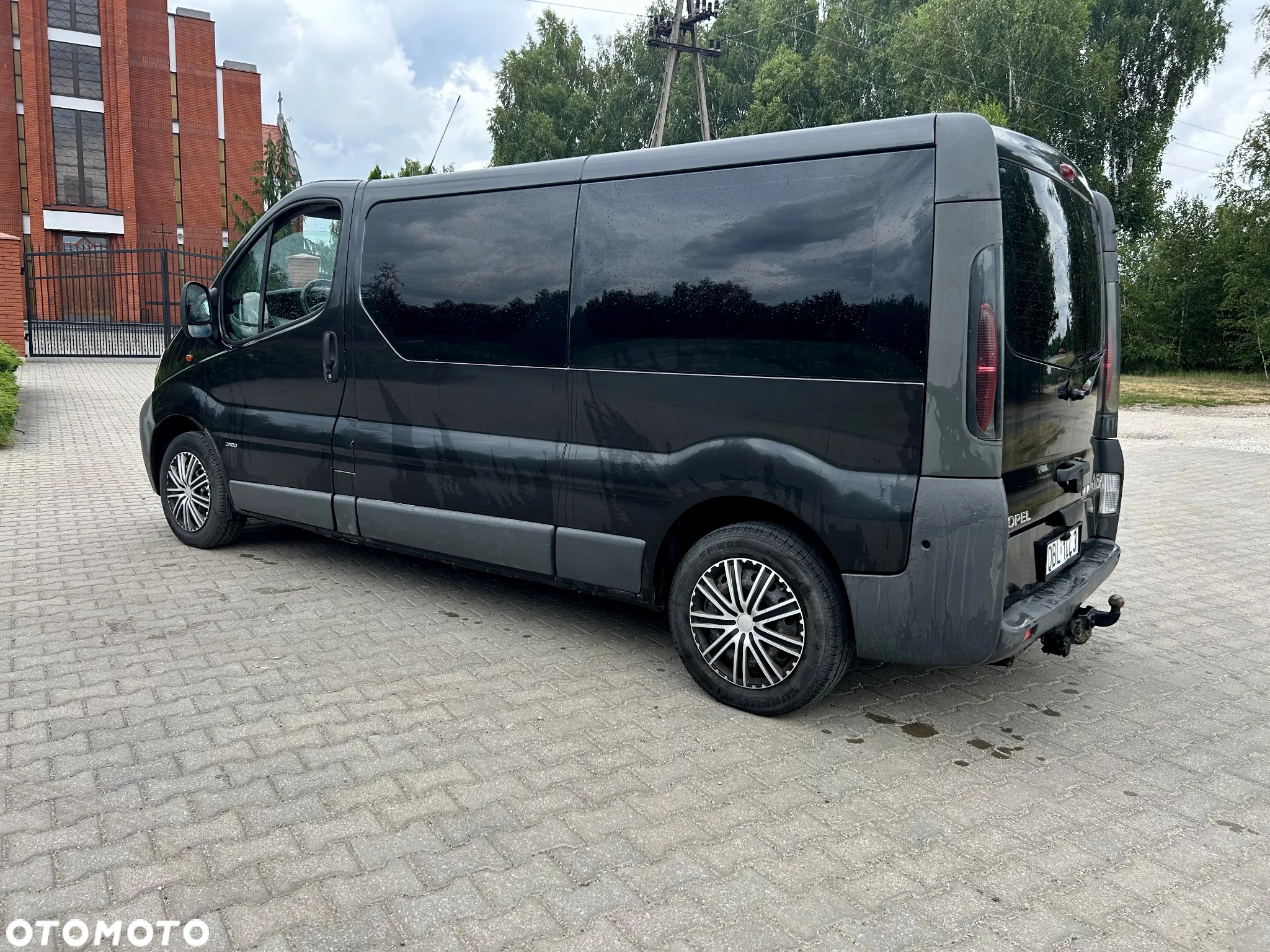 Opel Vivaro L2H1 2.9t - 12