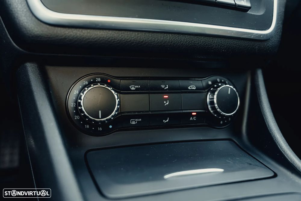 Mercedes-Benz CLA 220 - 31